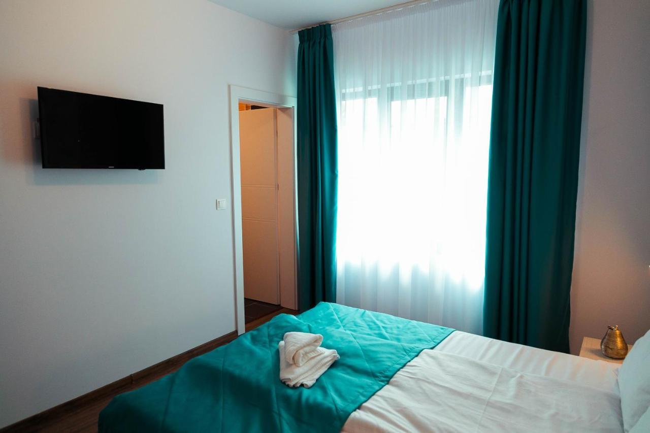 Pensiune Confort Morosanu Sinca Veche Bagian luar foto